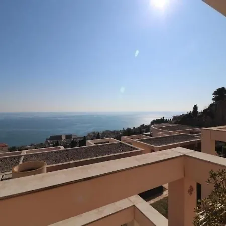 - 2 Pers, 27 M2, 2/1 Sète